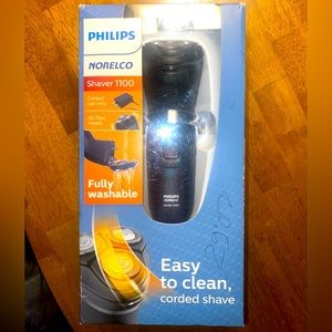 Philips Norelco Shaver 1100 New in Box